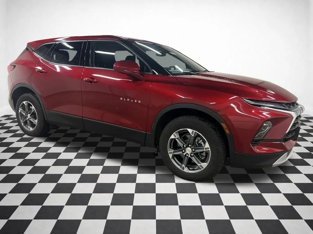 2025 Chevrolet Blazer 2.0T 2LT AWD's photo