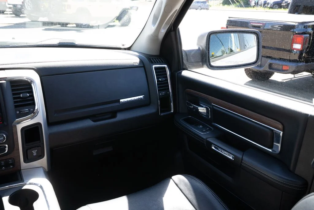 Used 2018 Silver Ram Laramie image 11