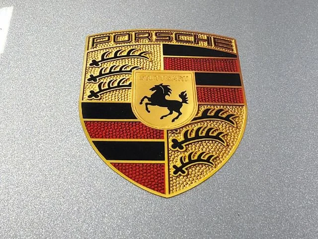 2025 Porsche 718 GT4 RS - Photo 12