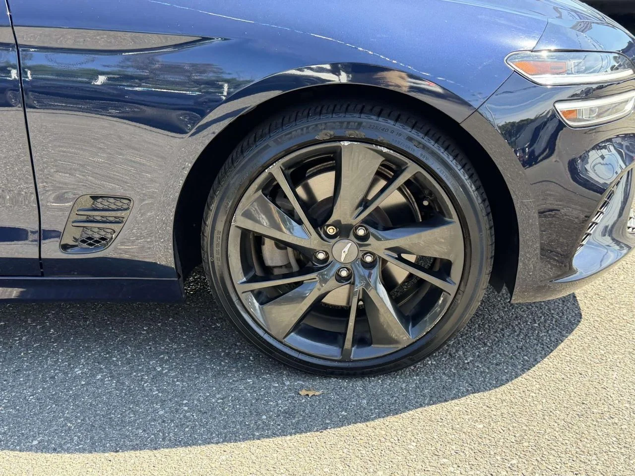 Used 2022 Adriatic Blue Genesis 3.3T AWD image 12