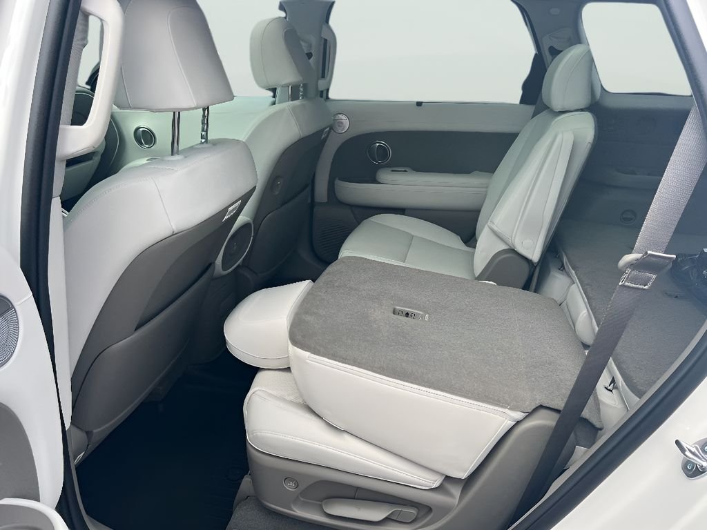 New 2026 Creamy White Pearl Hyundai Limited FWD image 49