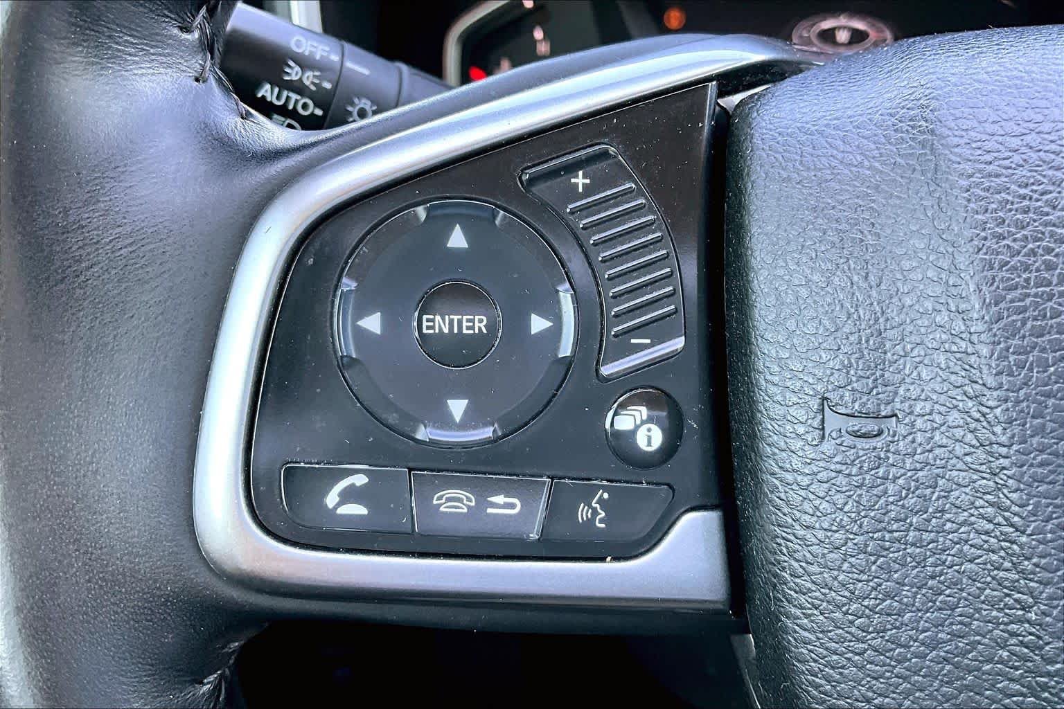 Used 2018 Sandstorm Metallic Honda Touring image 21
