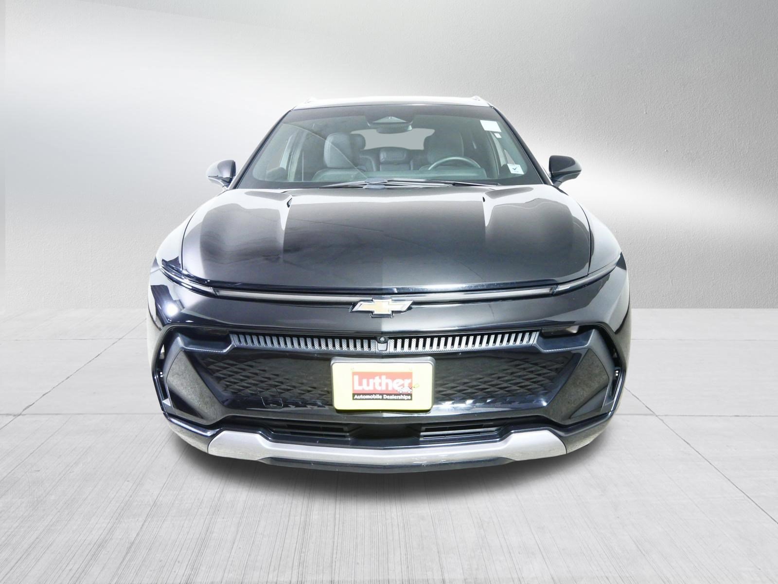 Used 2024 Chevrolet Equinox EV LT with VIN 3GN7DLRRXRS270436 for sale in Brooklyn Center, MN