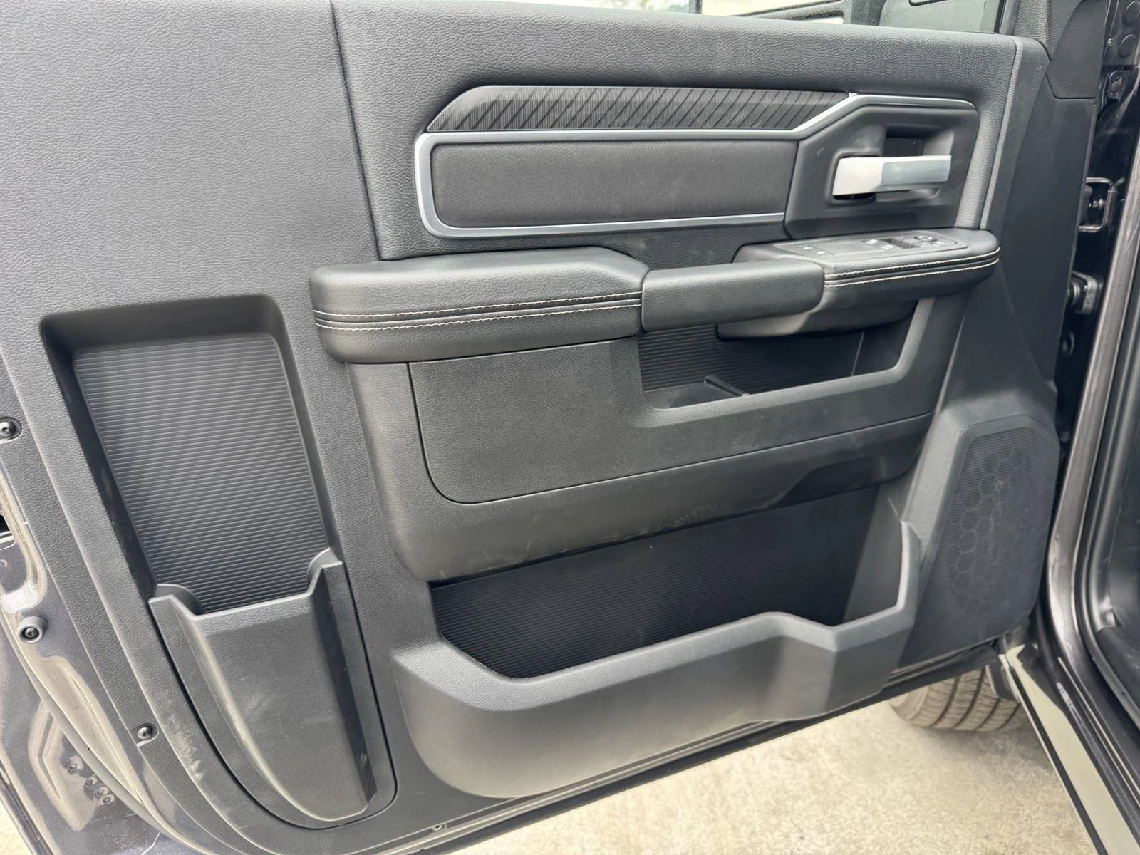 2025 RAM 2500 Big Horn - Photo 11