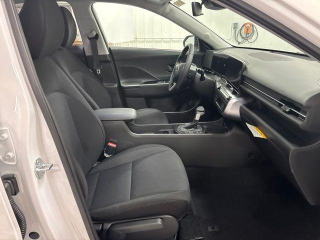 New 2026 White Hyundai SEL Sport AWD image 29