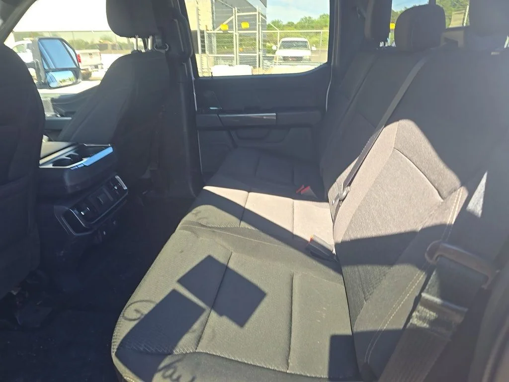 Used 2022 Oxford White Ford  image 10