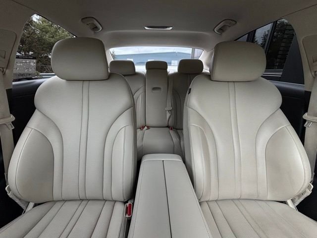 Used 2021 Silver Genesis 2.5T image 49