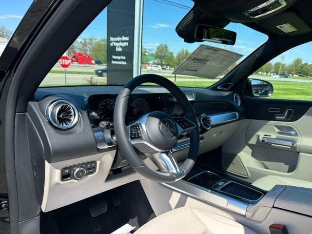 New 2026 Night Black Mercedes-Benz GLB 250 image 59