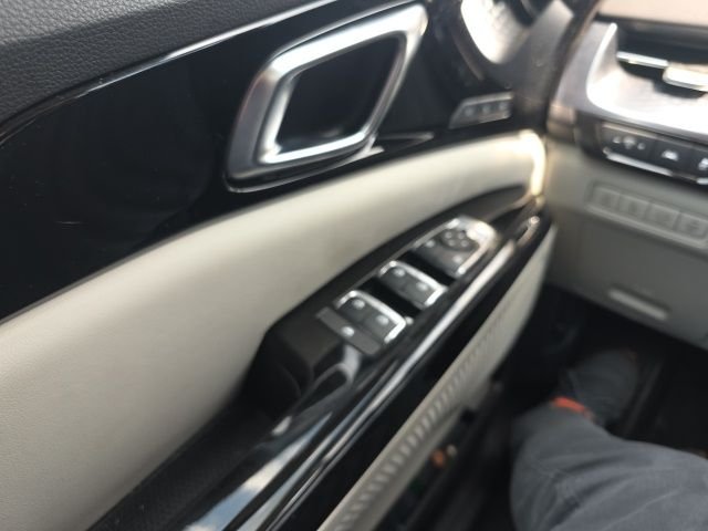 Used 2024 Red Kia SX Prestige image 7