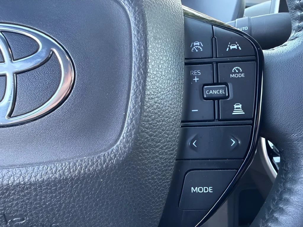 Used 2024 White Toyota XLE image 20