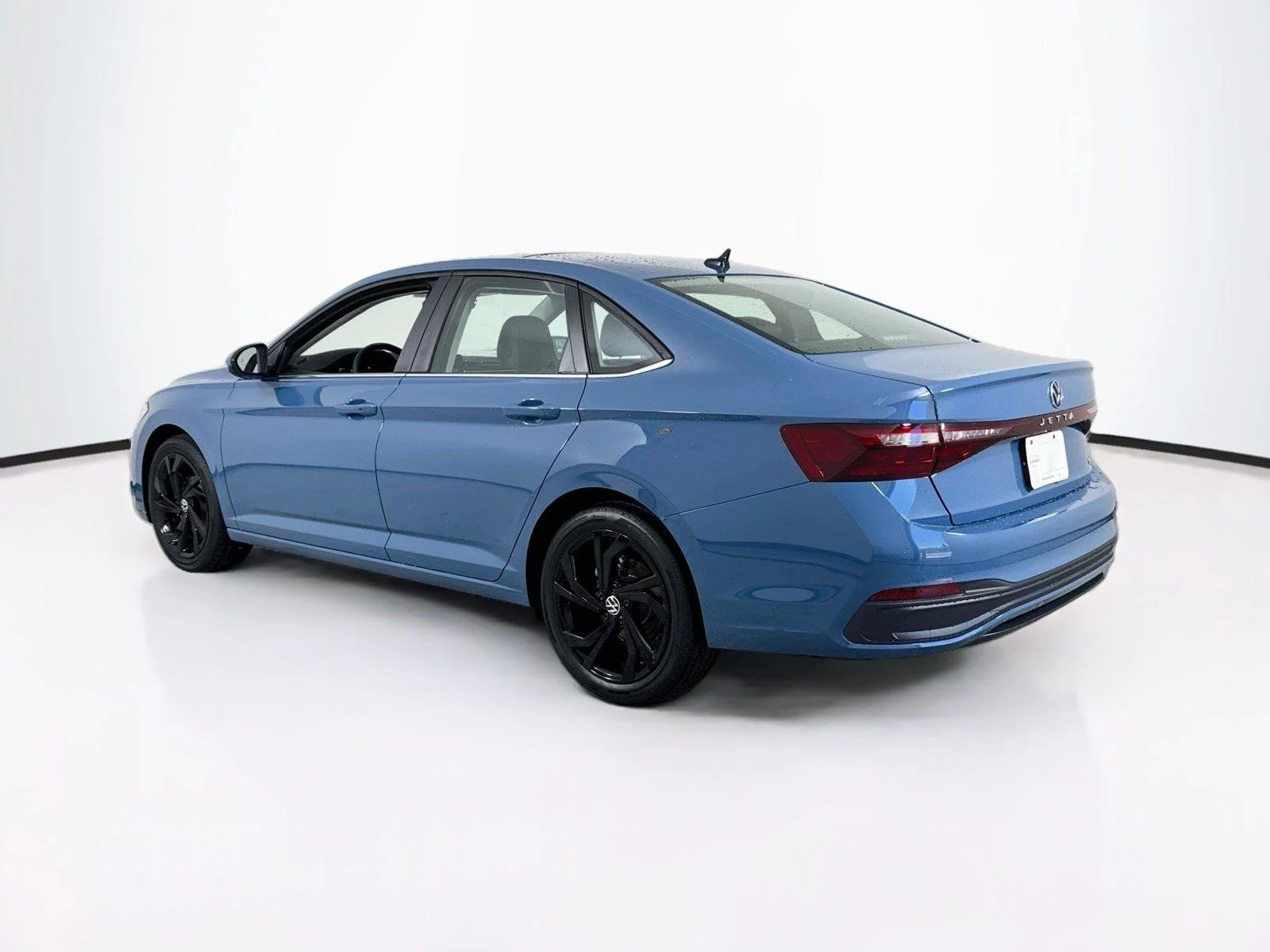 New 2027 Monterey Blue Pearl Volkswagen SE image 7