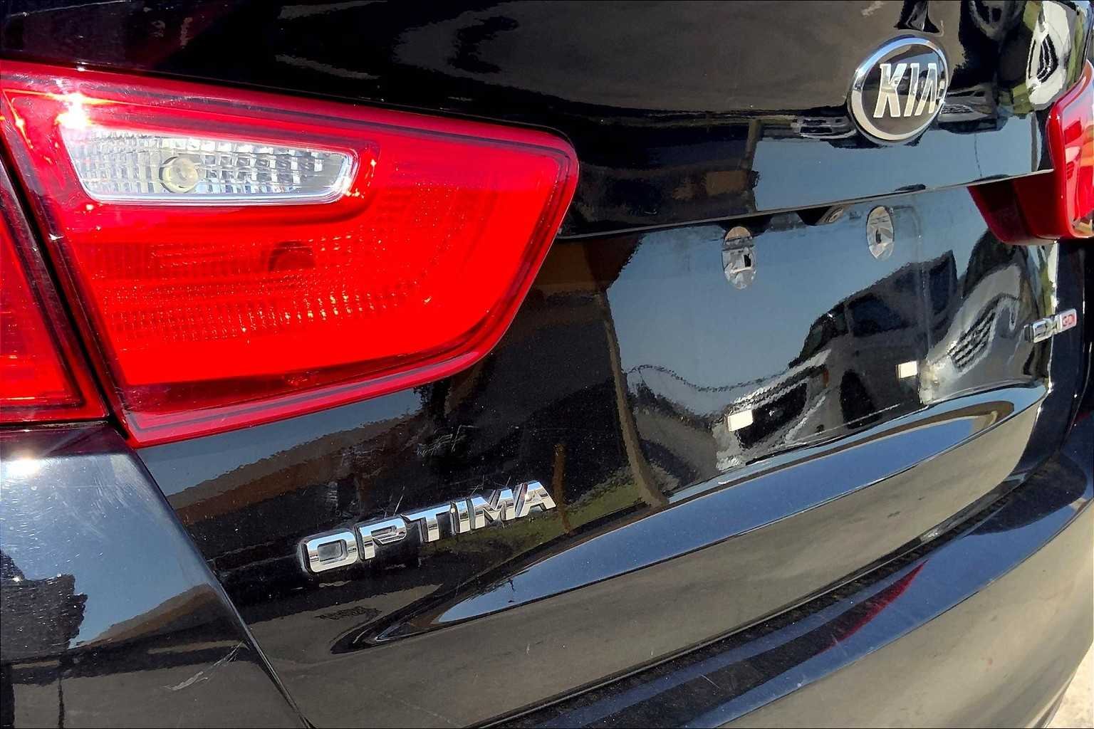 Used 2015 Ebony Black Kia EX image 33