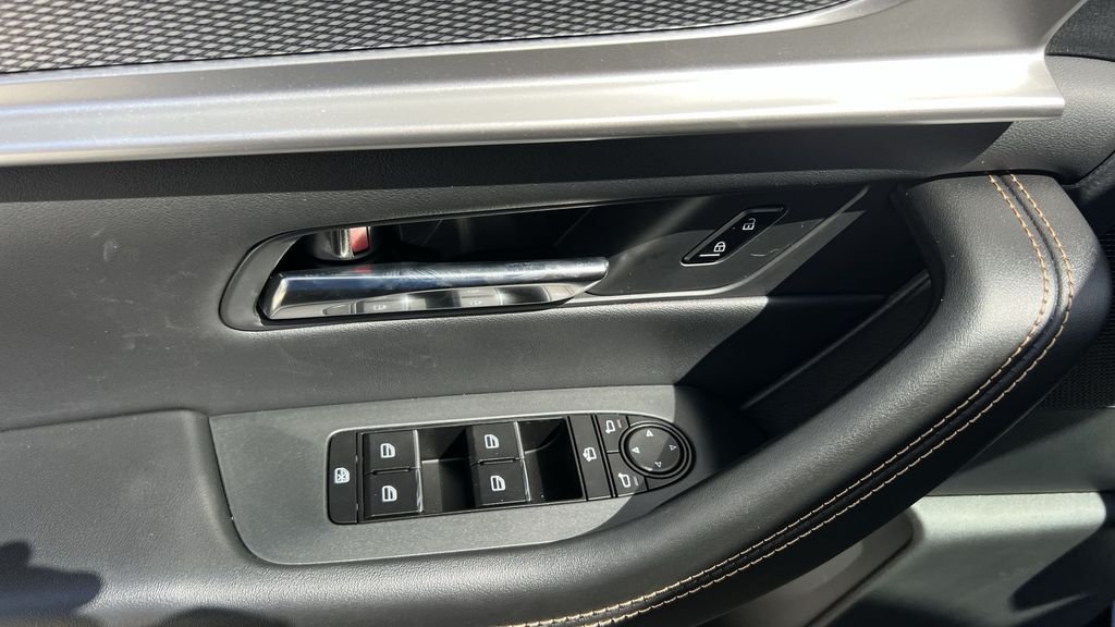 2025 Mazda CX-90 Premium Package - Photo 40