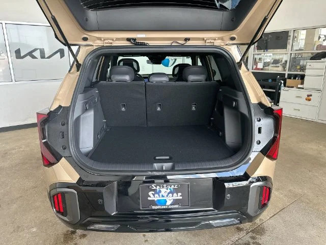 New 2027 Terrain Brown / Black Roof Kia X-Line S image 28