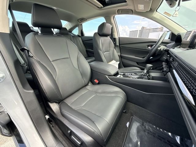 Used 2025 Silver Honda Touring image 26