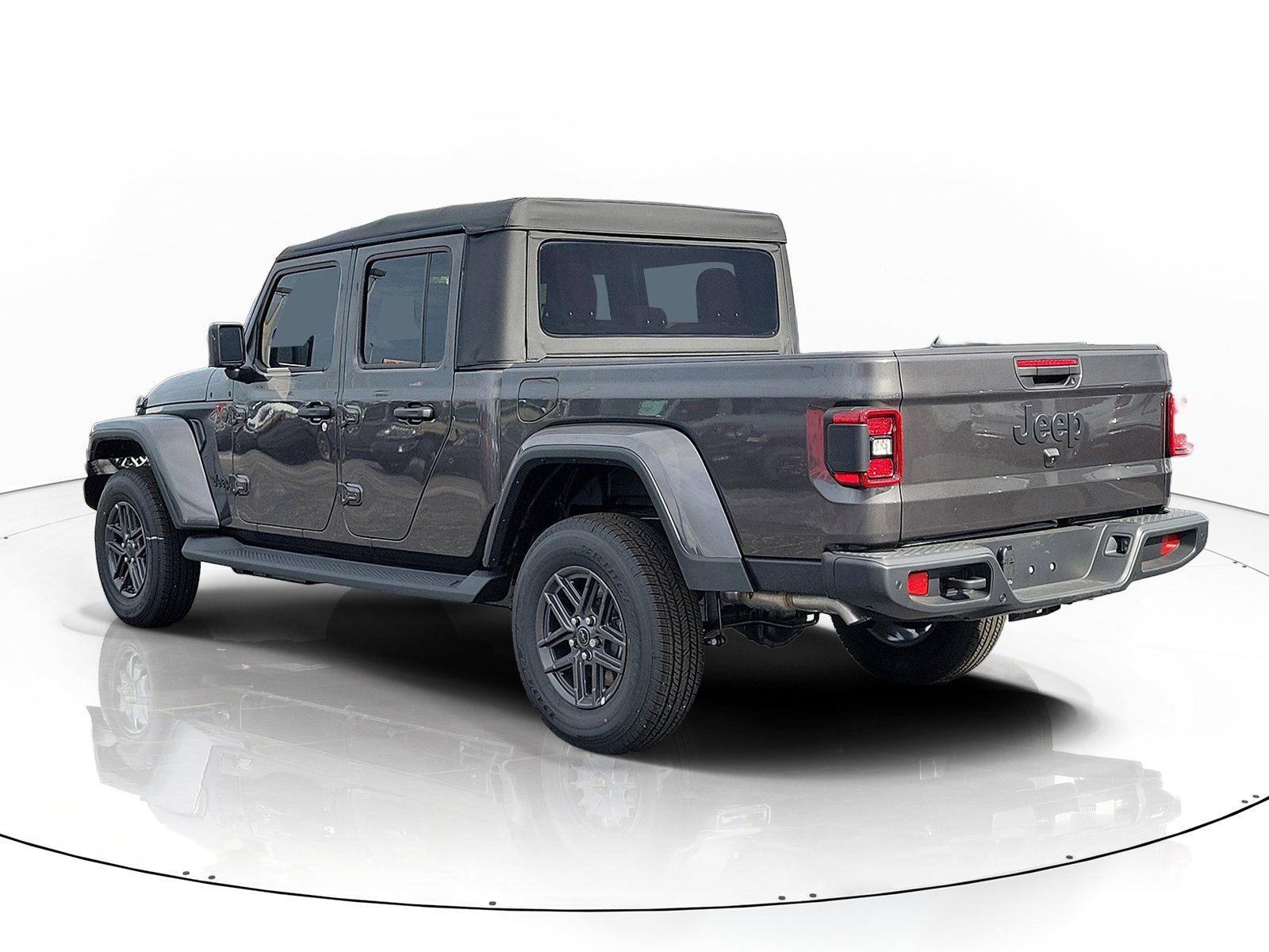 New 2026 Granite Crystal Metallic Clearcoat Jeep Sport S image 2