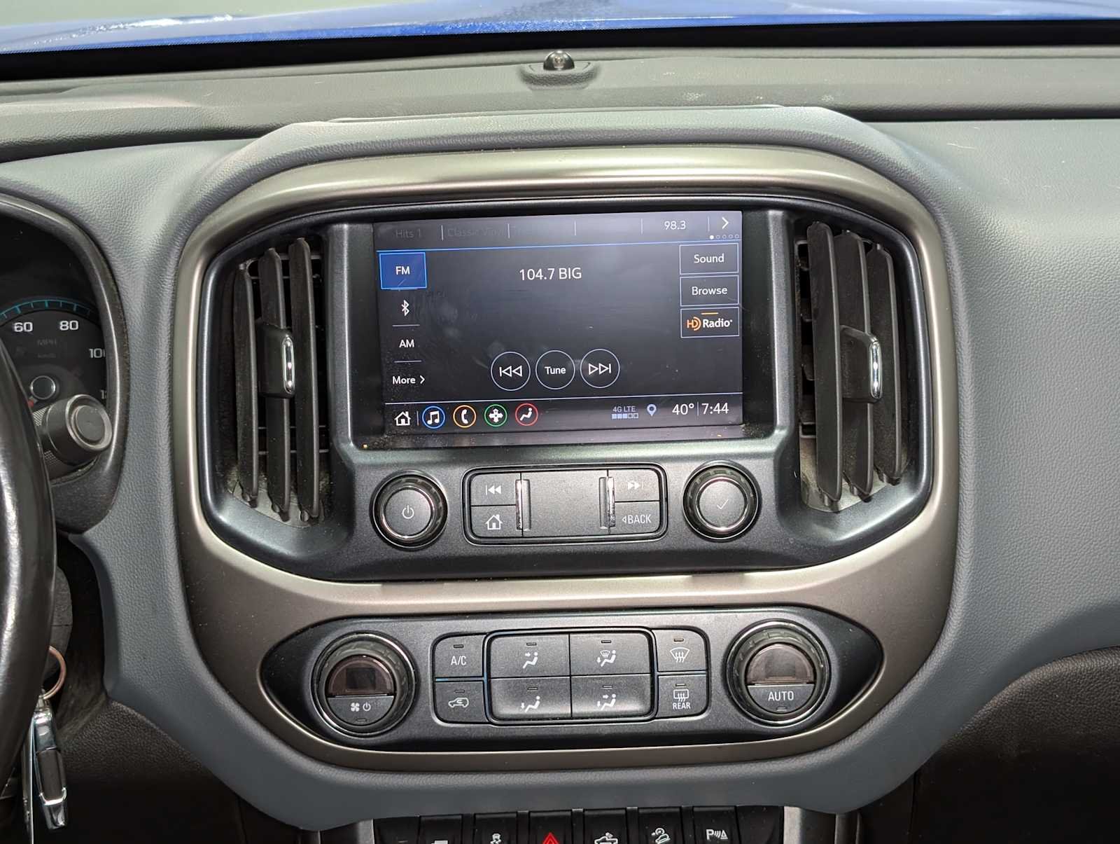 Used 2019 Kinetic Blue Metallic Chevrolet 4WD Z71 image 18