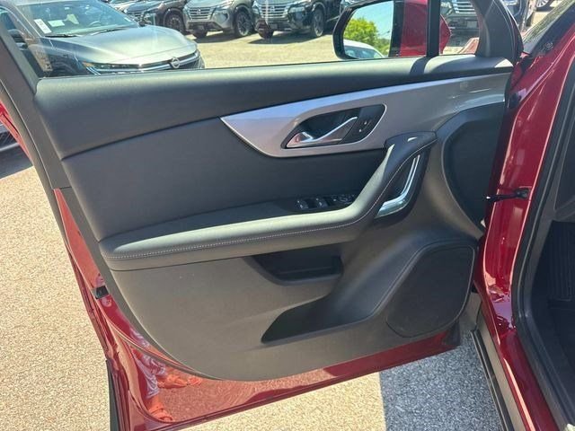 Used 2025 Radiant Red Tintcoat Chevrolet LT image 20
