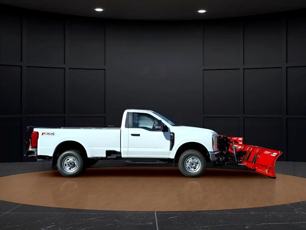 New 2026 Oxford White Ford XL PLOW TRUCK image 24