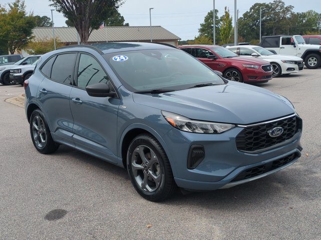 Used 2024 Vapor Blue Metallic Ford  image 7