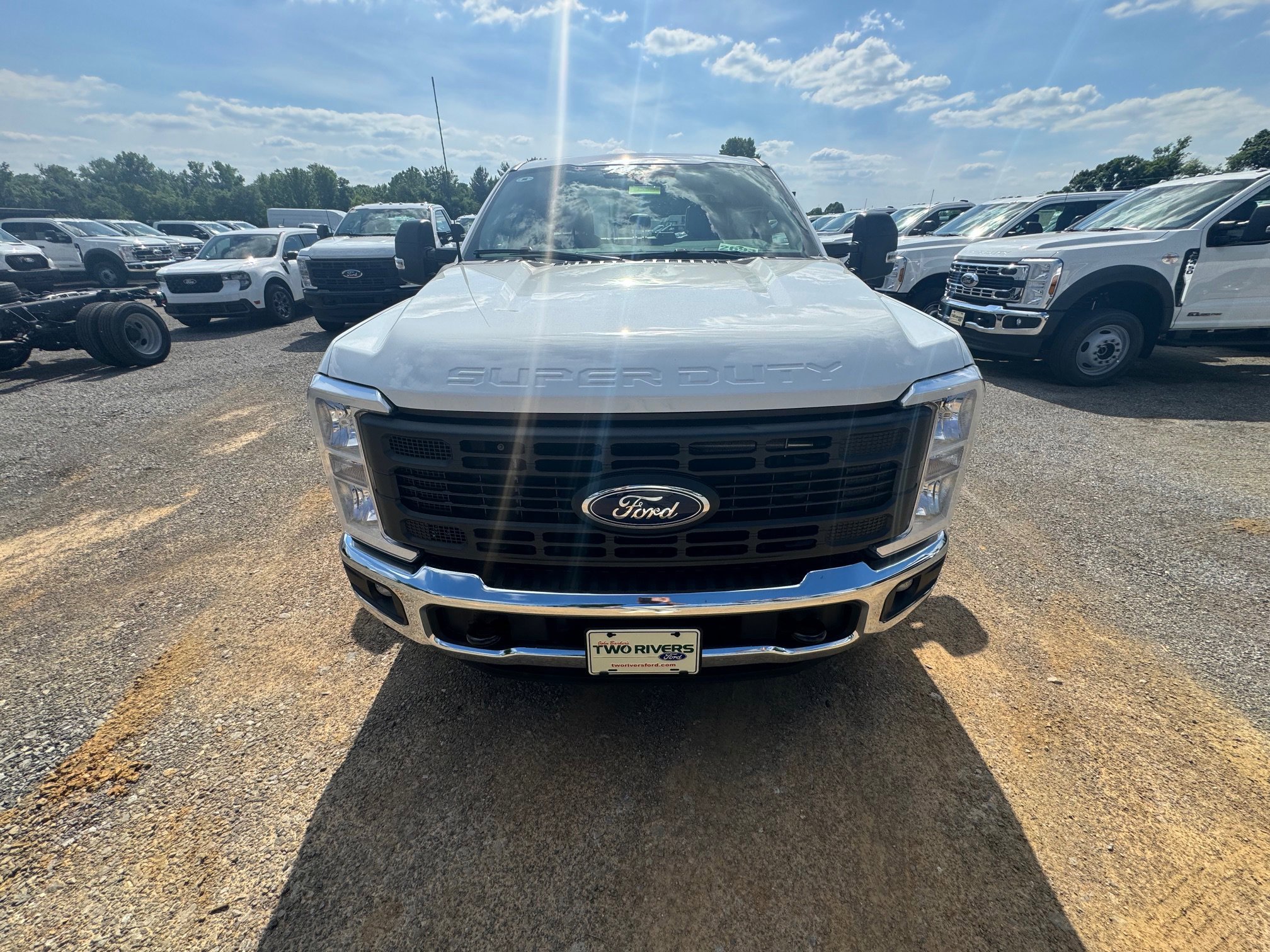 New 2026 Oxford White Ford F-250® XL image 7