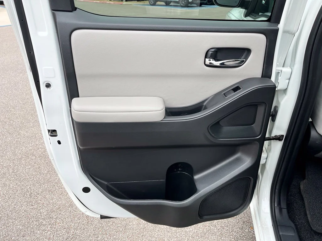 Used 2025 White Nissan SV image 13