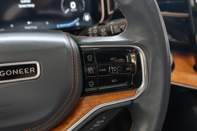Used 2022 White Jeep Series II image 31