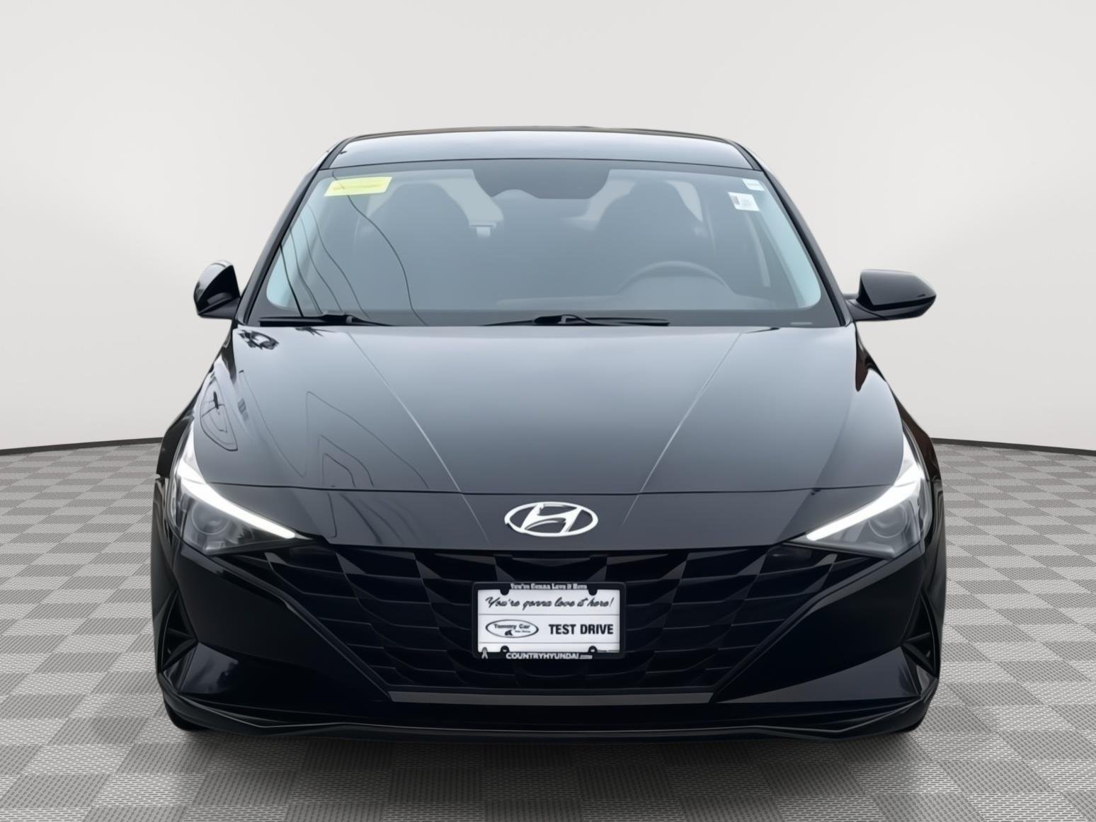 Certified 2022 Hyundai Elantra SEL with VIN 5NPLM4AG6NH060671 for sale in Northampton, MA