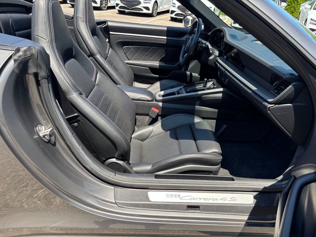 Used 2021  Porsche Carrera 4S image 23