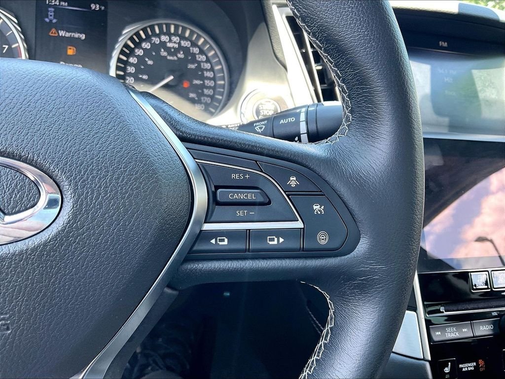 Used 2024 Black Obsidian INFINITI LUXE image 23