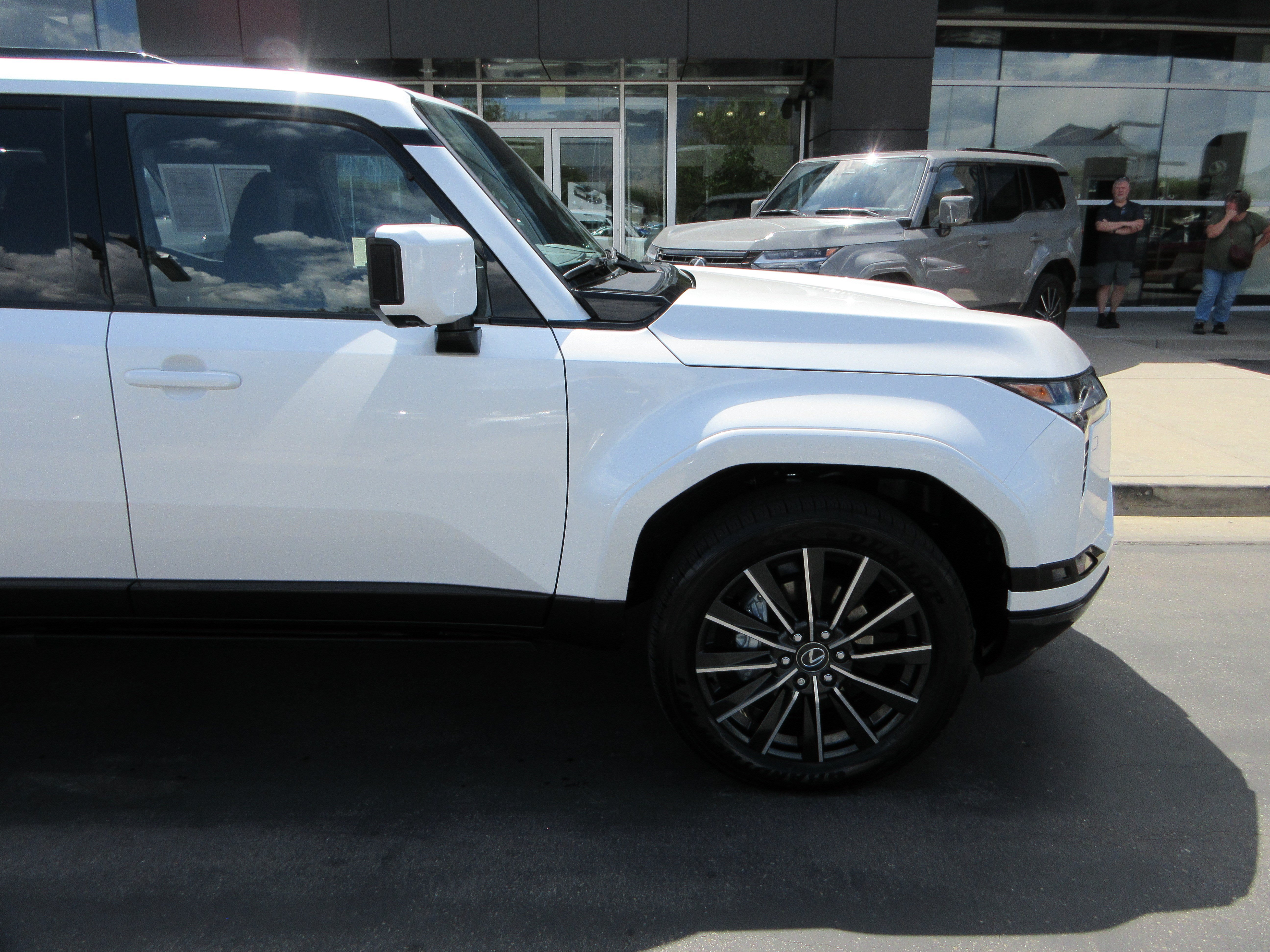 2026 Lexus GX Luxury - Photo 12