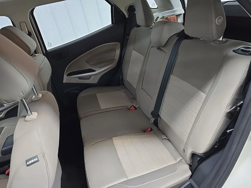 Used 2022 White Ford S image 35