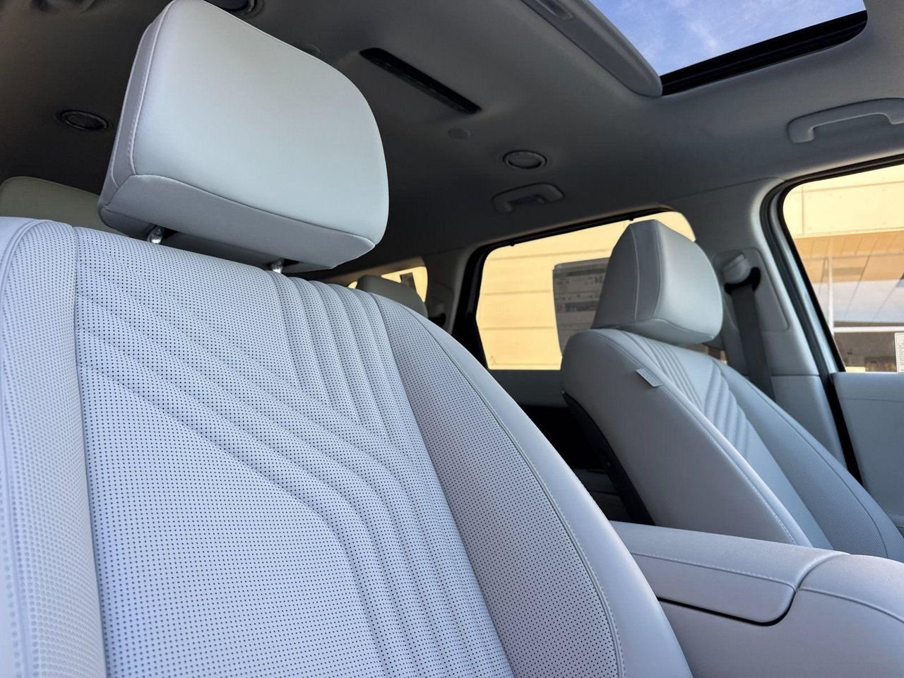 New 2026 Silver Hyundai Blue SEL Premium 7P image 17
