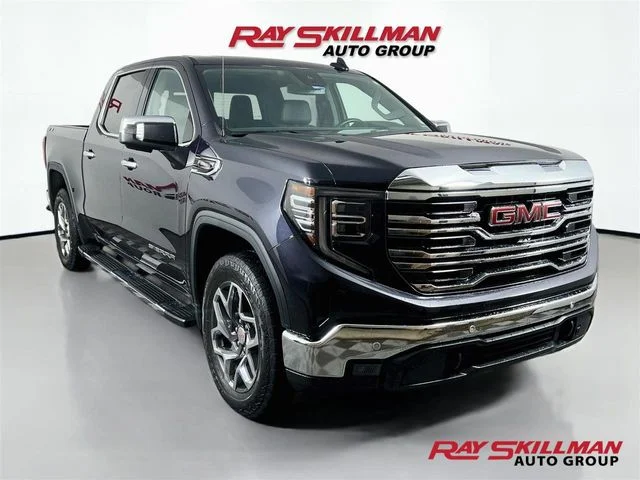 Used 2023 Silver GMC SLT image 1