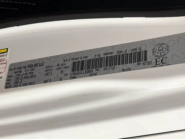 Used 2018 White Jeep Unlimited Sahara image 32
