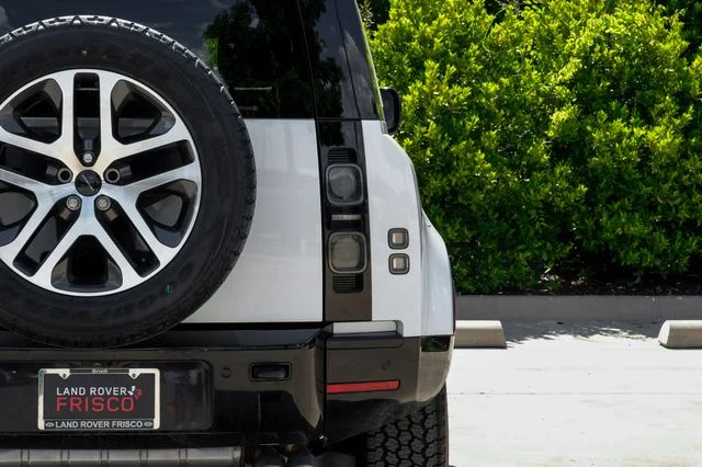 2025 Land Rover Defender V8 - Photo 59