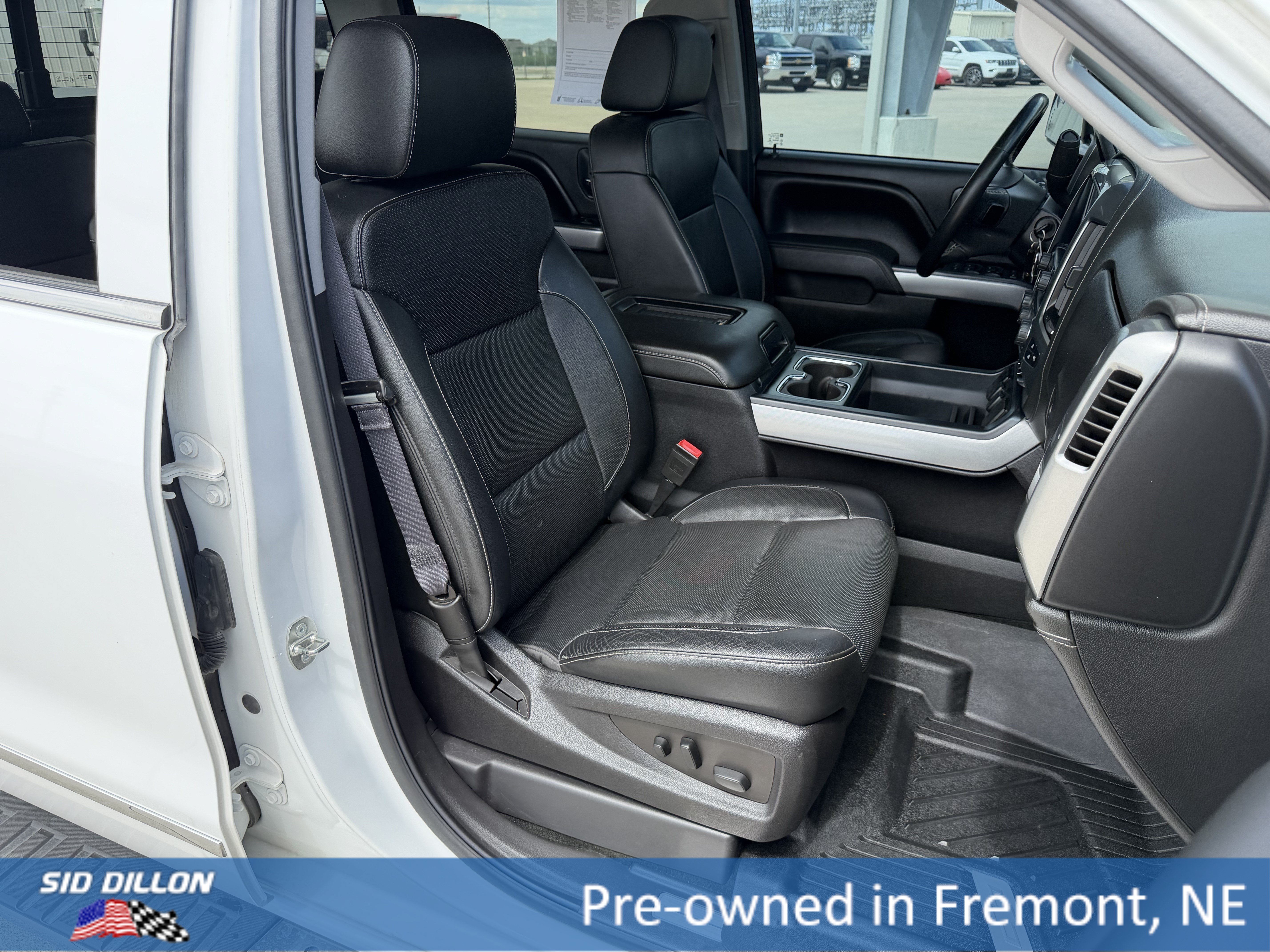 Used 2016 Summit White Chevrolet LTZ image 8