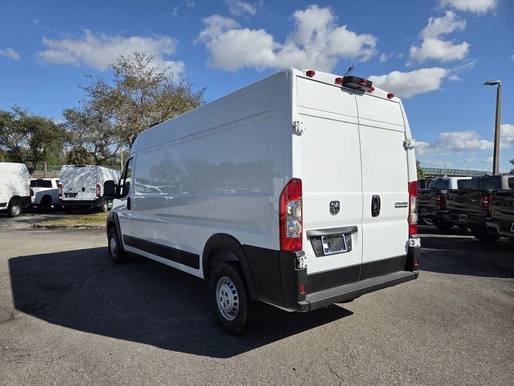 New 2026 Bright White Clear-Coat Exterior Paint RAM Tradesman image 6