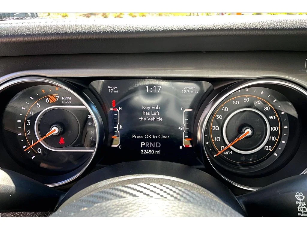 Used 2023 Grey Jeep Sahara image 19