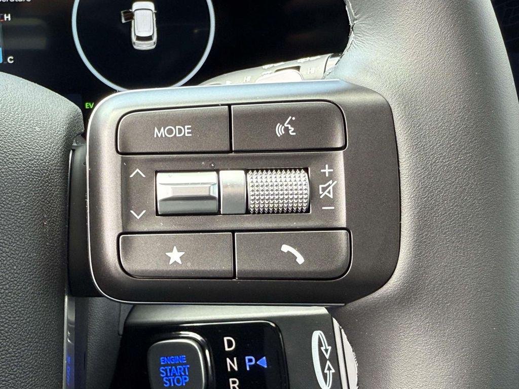 New 2026 Abyss Black Hyundai Blue SEL 7P image 22