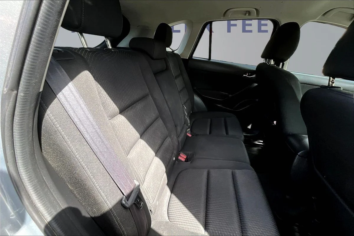 Used 2013  Mazda Touring image 23
