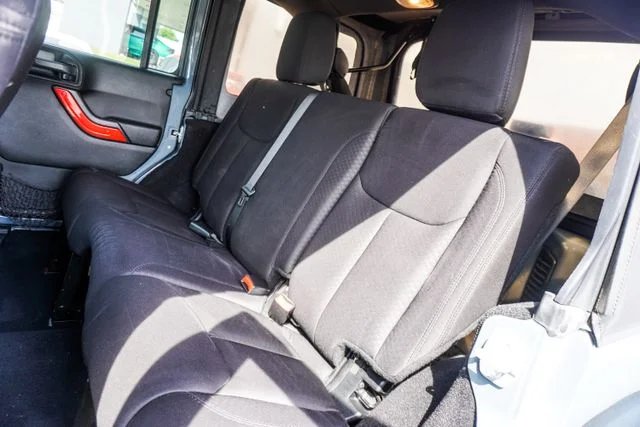 Used 2014 Gray Jeep Unlimited Sport image 15