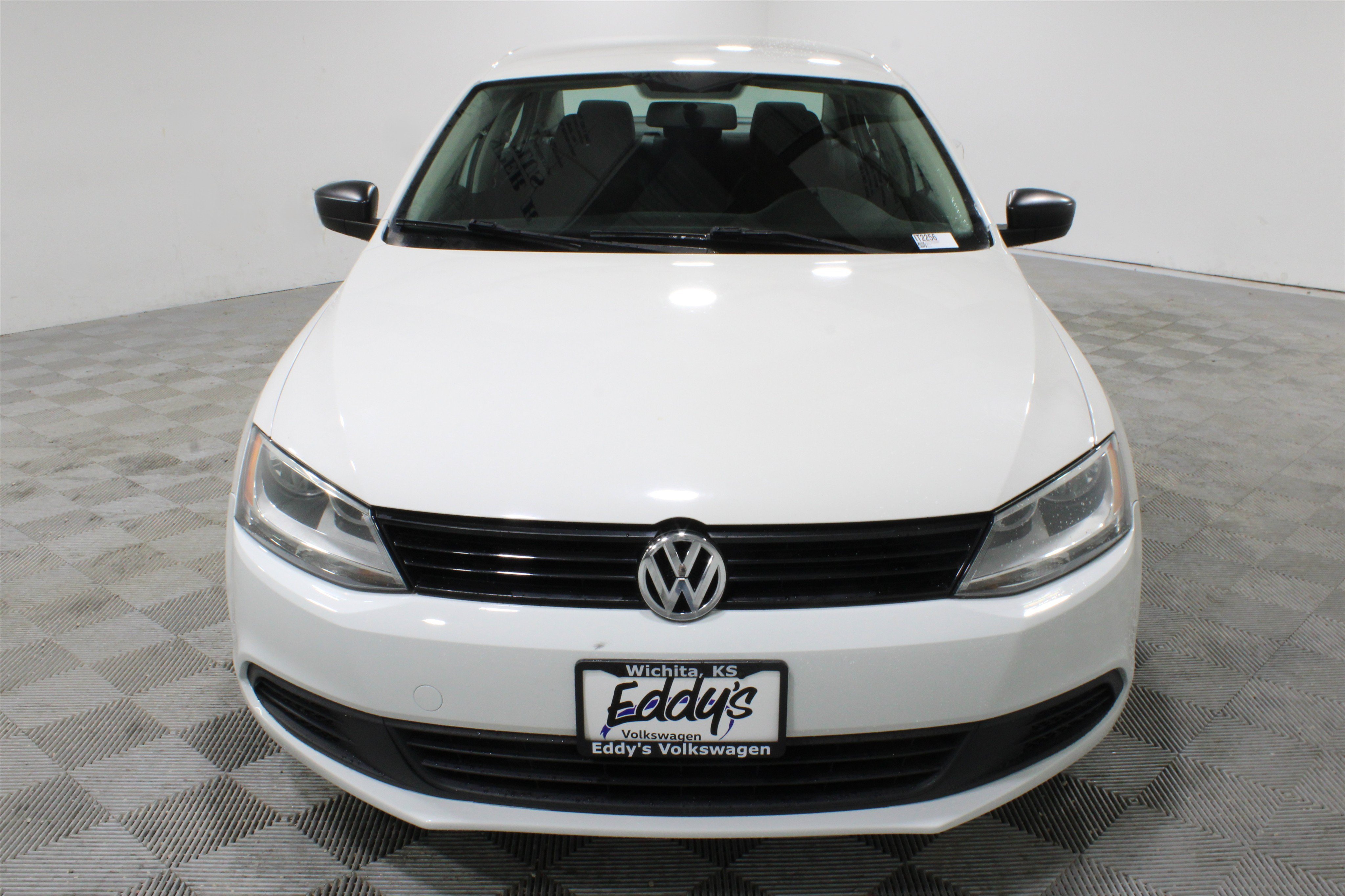Used 2012 Candy White Volkswagen S image 26