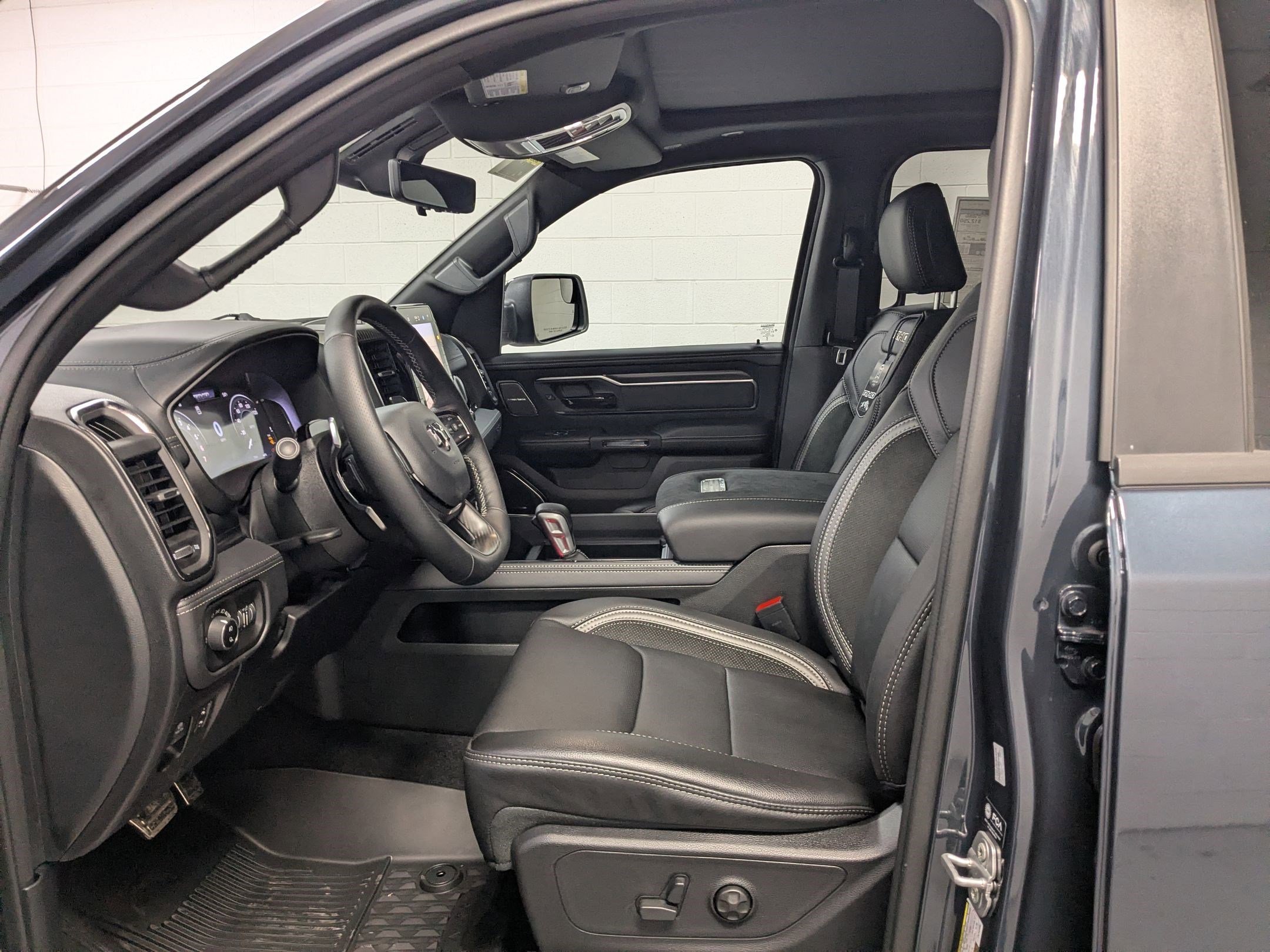 New 2026 Forged Blue Metallic Exterior Paint RAM RHO image 16