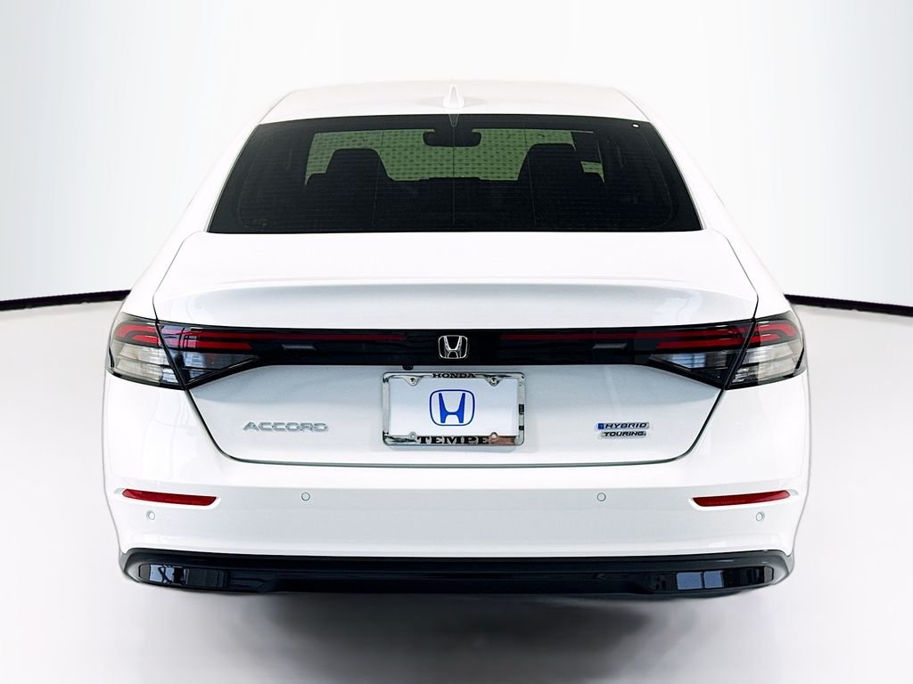 New 2026 Platinum White Pearl Honda Touring image 6