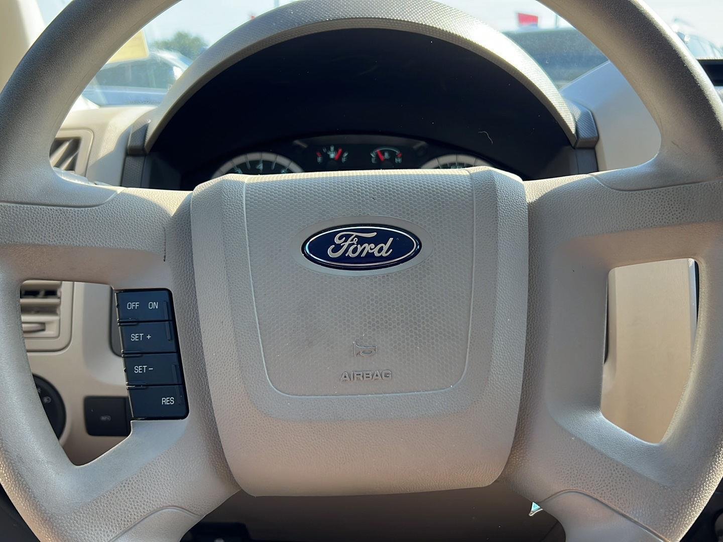 Used 2012 Gold Leaf Metallic Ford XLS image 16