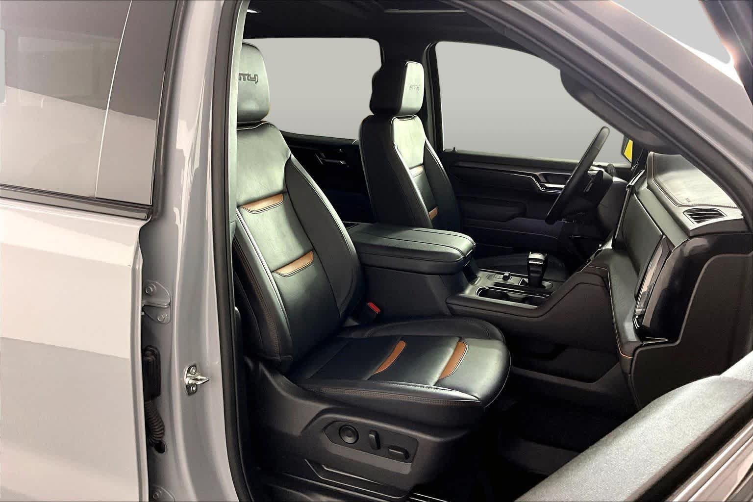 Used 2025 Thunderstorm Gray GMC AT4 image 9