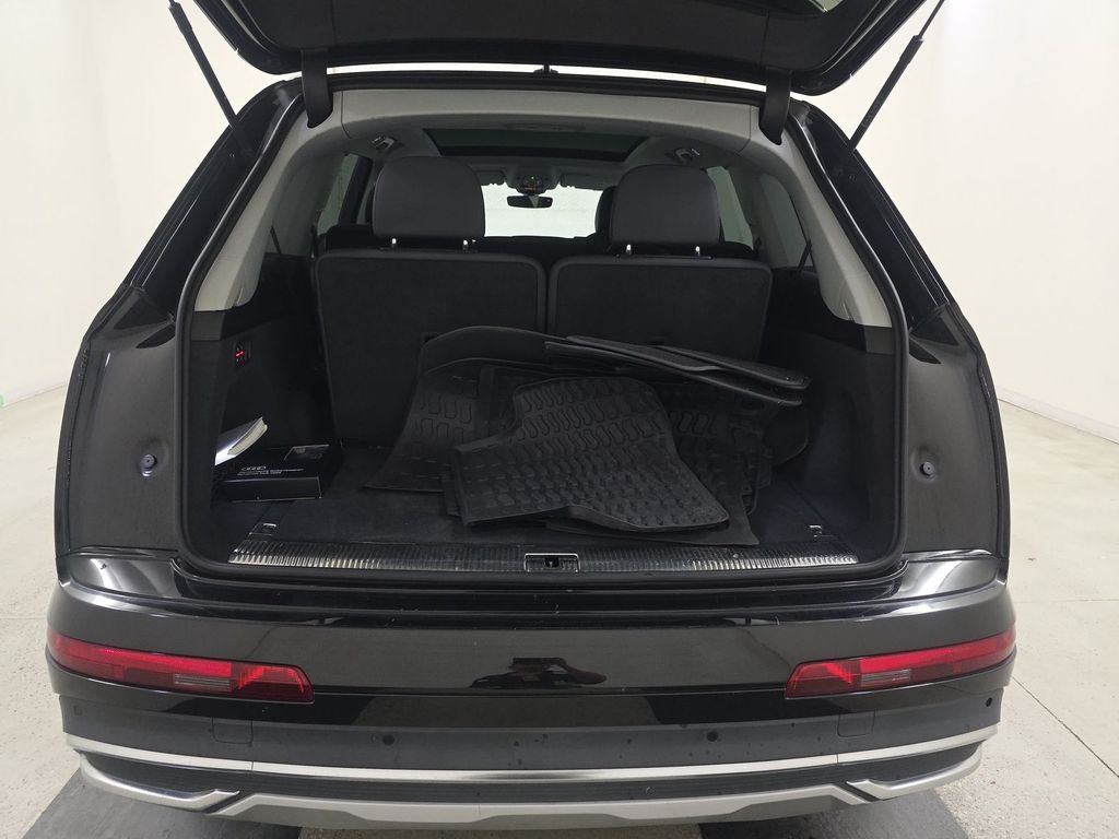 Used 2022 Black Audi 55 Premium Plus image 10
