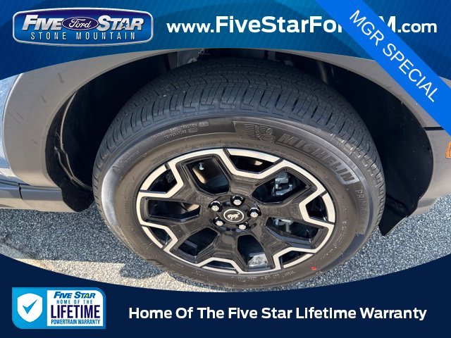 New 2026 Azure Gray Metallic Tri-Coat Ford Outer Banks image 10