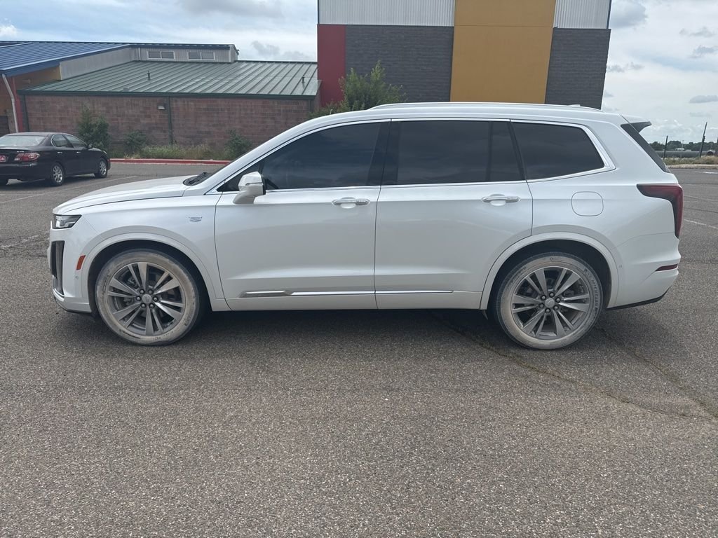 Used 2022 White Cadillac Premium Luxury image 3